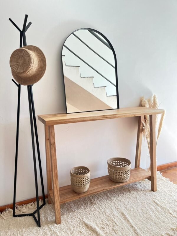 RECIBIDOR DE MADERA CON ESTANTE